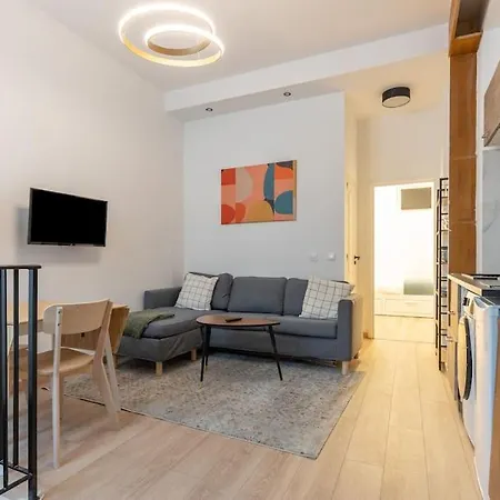 Charming Two Bedroom Wagram 17th *