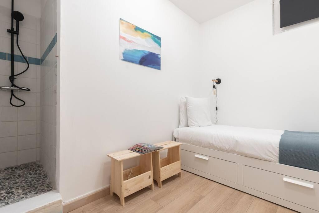 Charming Two Bedroom Wagram 17th Appartamento *